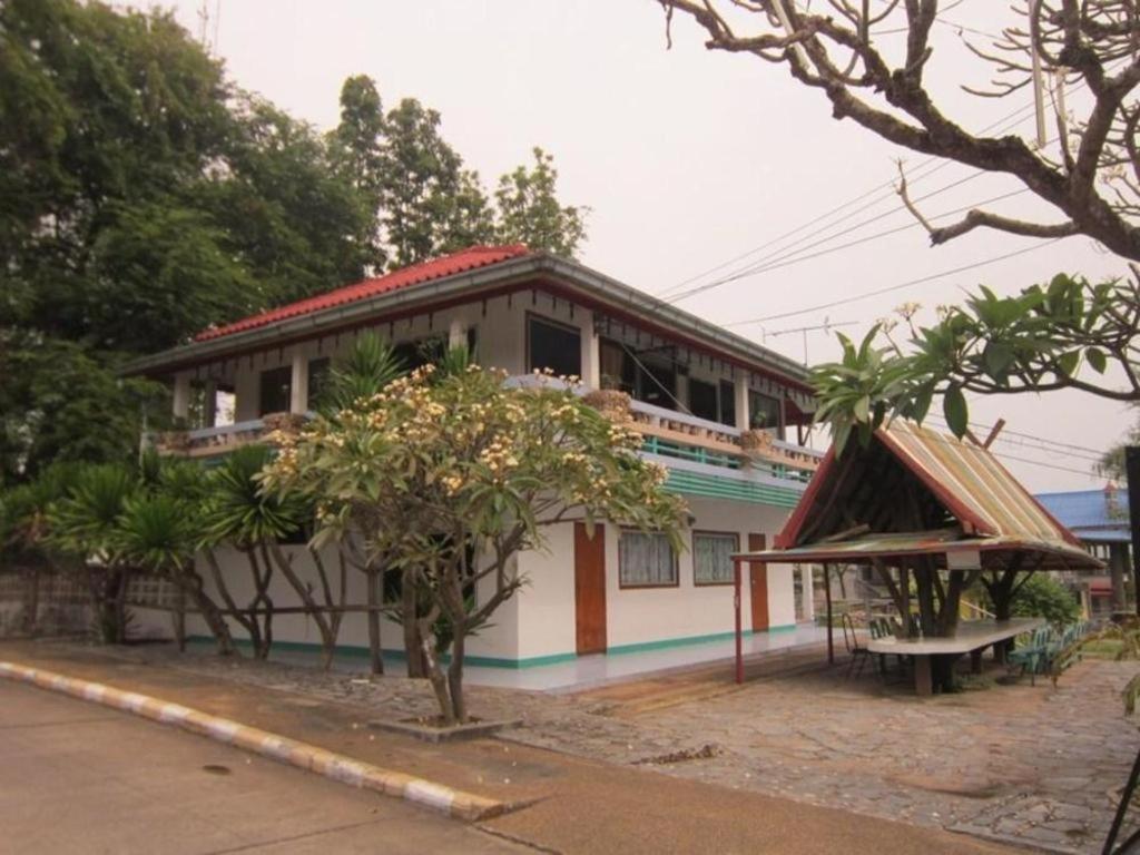 Rimtalay Resort Koh Si Chang Exterior photo