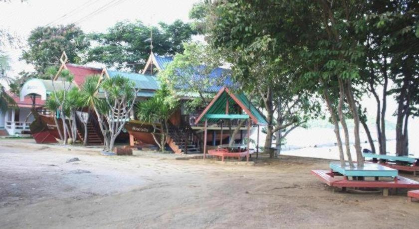 Rimtalay Resort Koh Si Chang Exterior photo