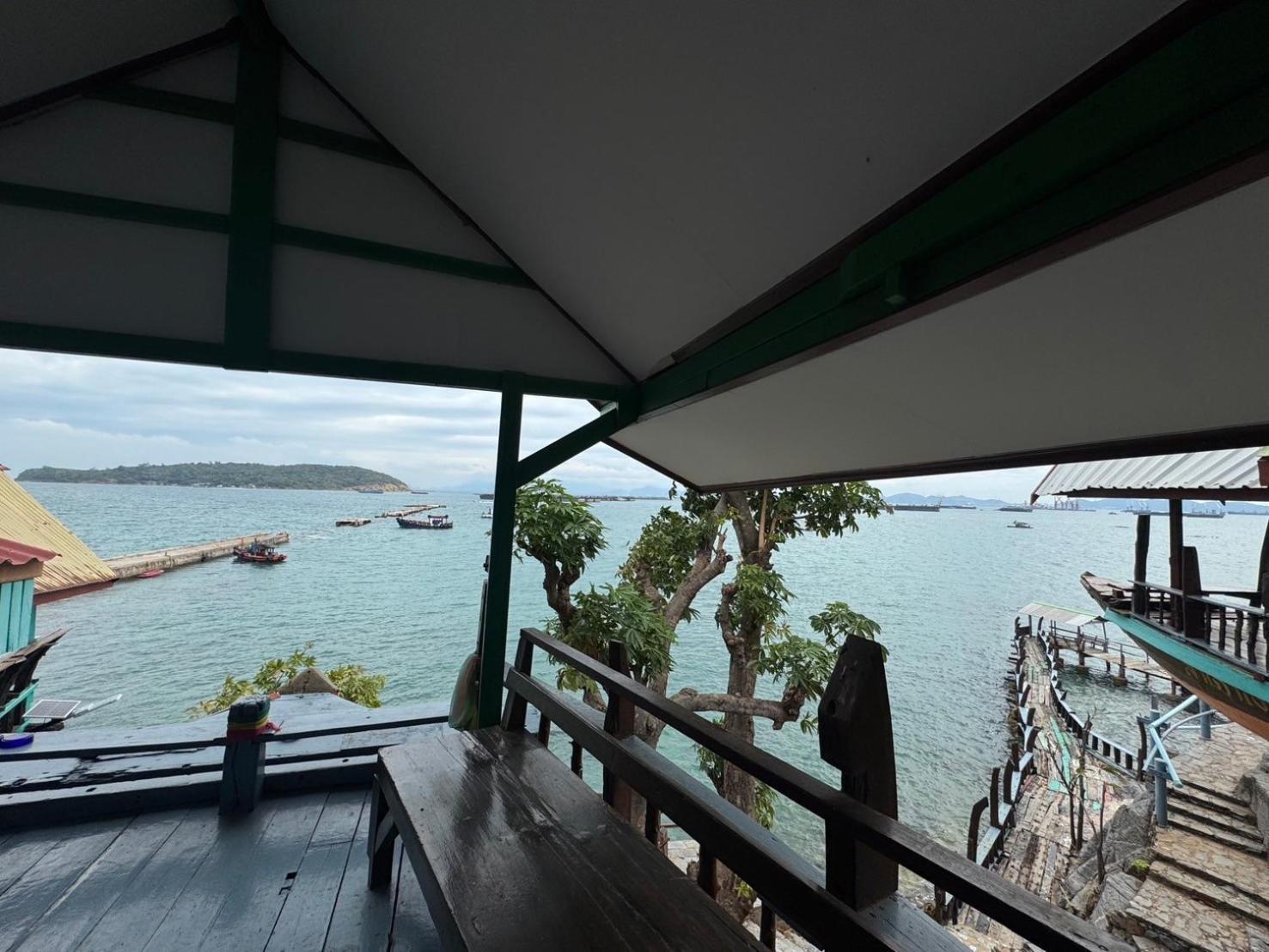 Rimtalay Resort Koh Si Chang Exterior photo
